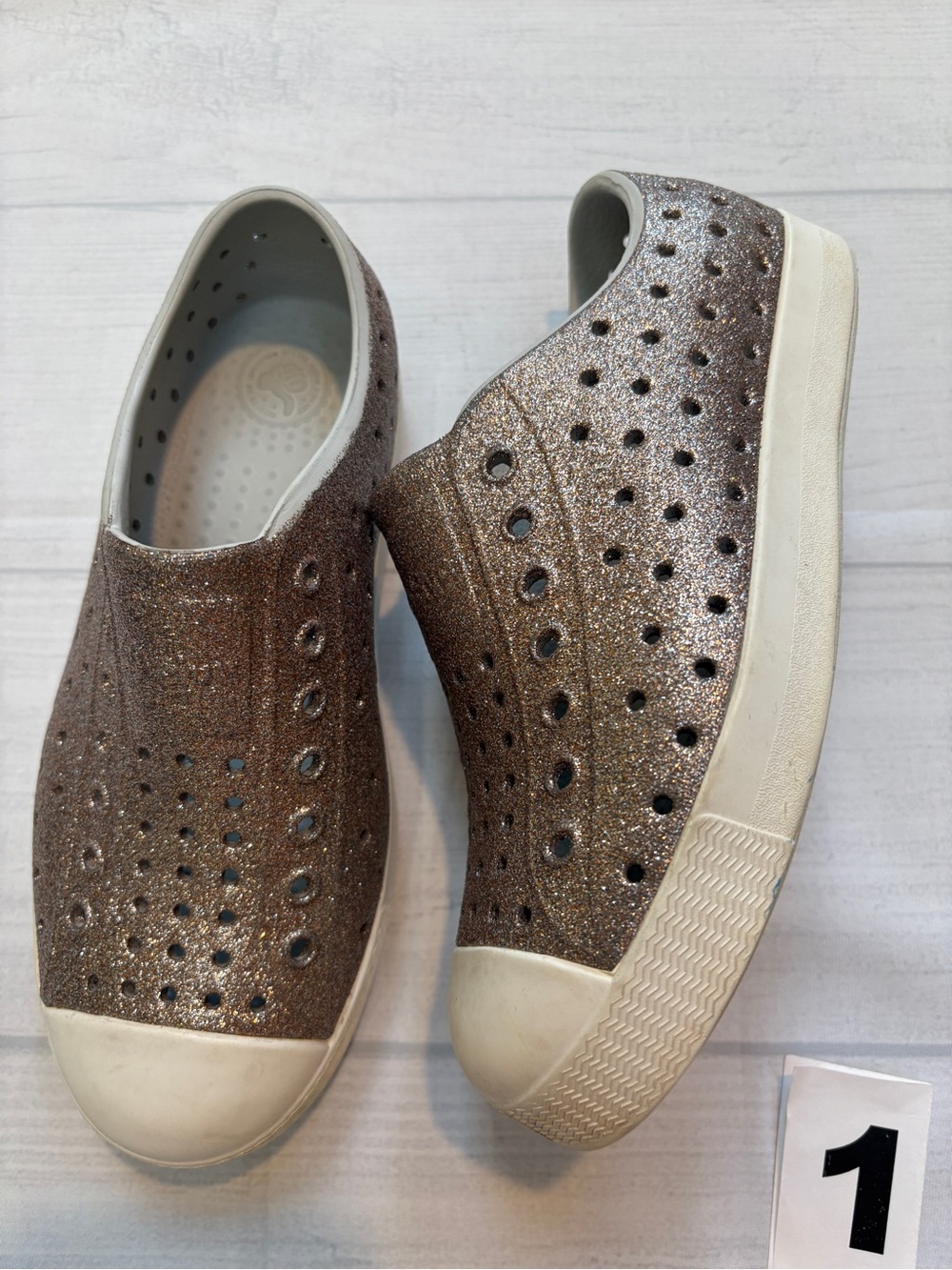 Native Kids Glitter Slip-On shoes